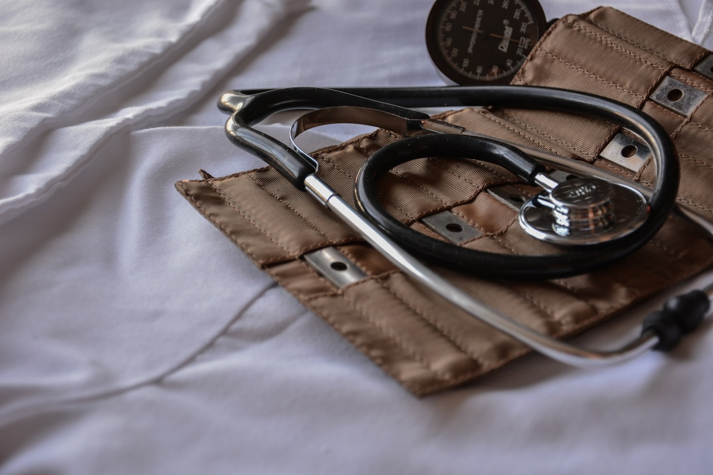 Why Custom Writing Services Are Essential for Nurses
